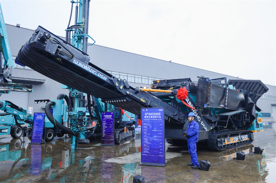 为客户创造价值，集中发布20余款新品