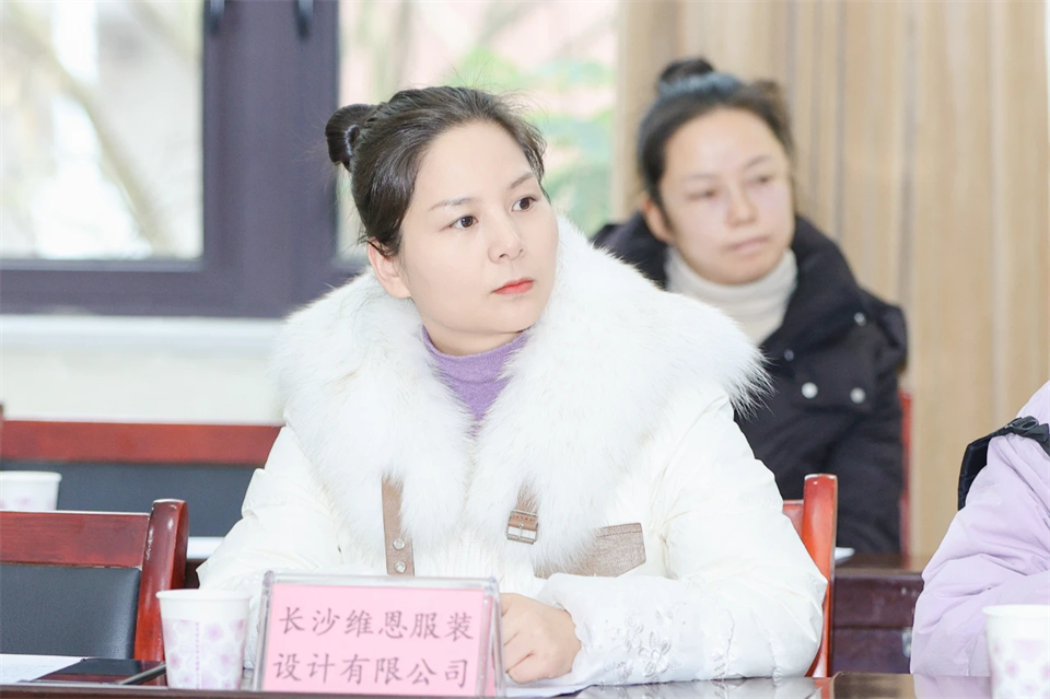 长龙街道、召开首届年货盛惠暨送春联文化惠民活动工作会议