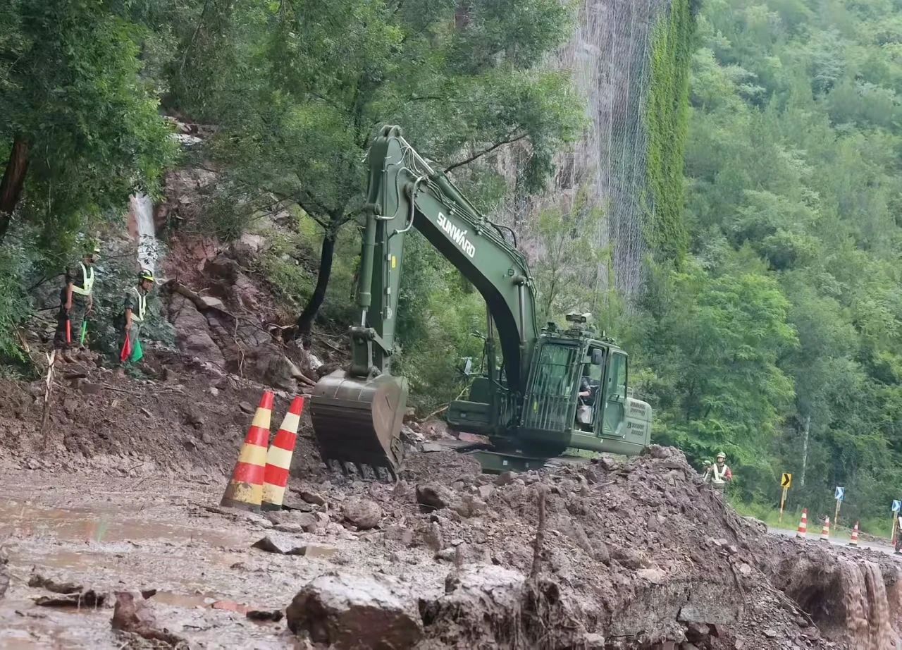 关注！应急救援装备助力武警冲锋北京暴雨抢险救灾一线！
