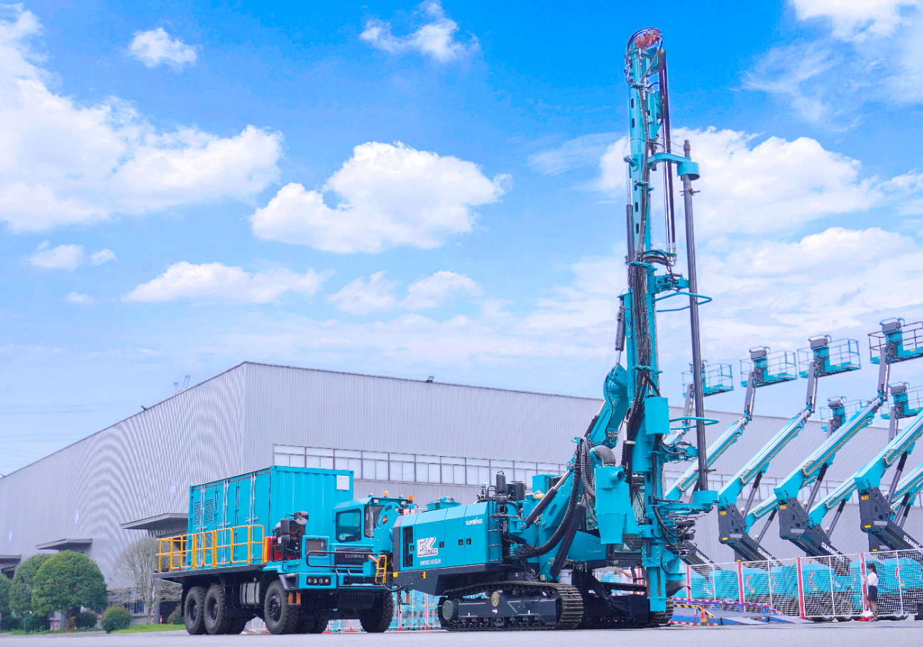 SWDE165EB电动潜孔钻机重磅下线，开启绿色钻爆新时代