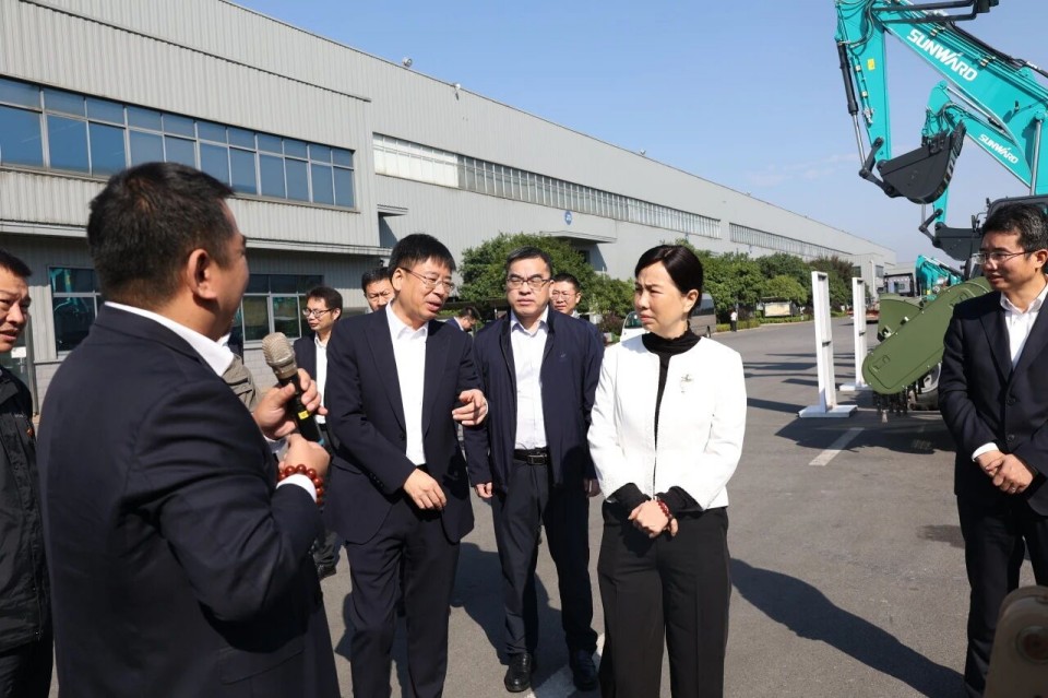 聚焦应急装备研发生产，共探实战适配新路径——广州市应急管理局党委书记、局长叶芳调研