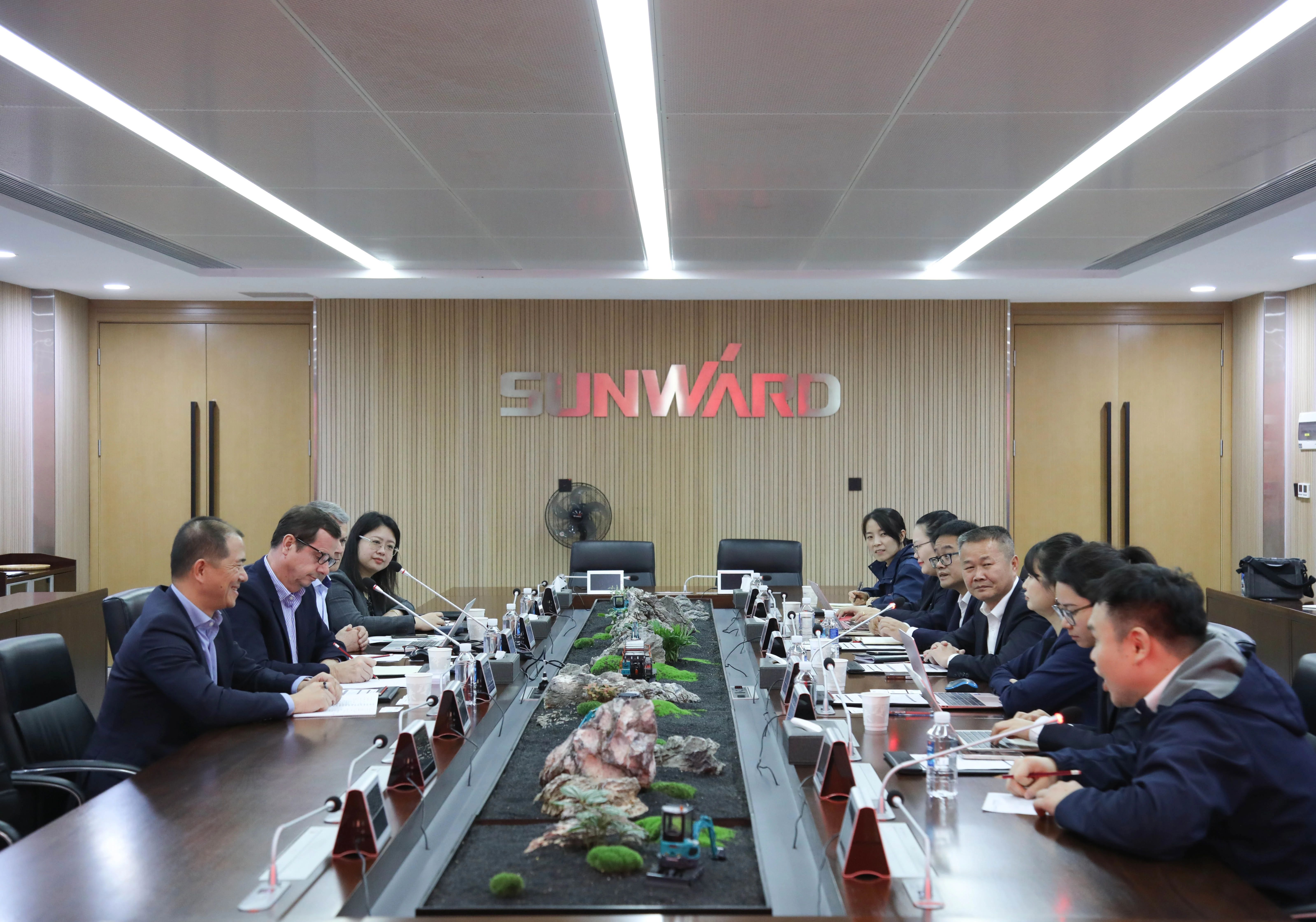 法巴租赁集团到访，共拓合作新篇章