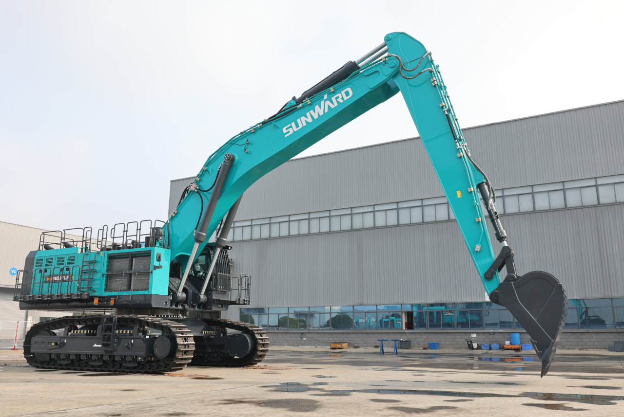 争锋启新程！SWE1650FLR加长臂挖掘机成功交付国际客户