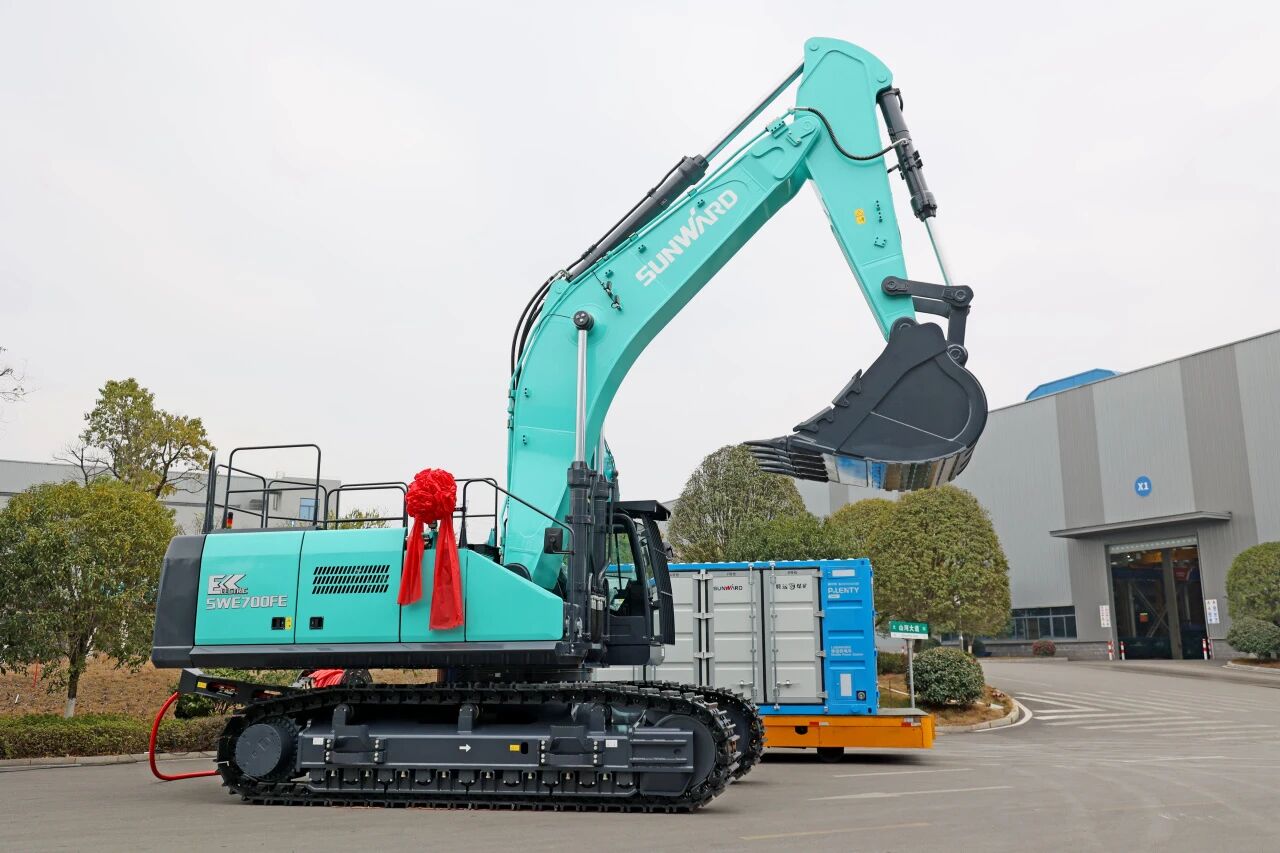SWE700FE电动挖掘机成功交付，助力打造绿色智慧矿山